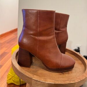 Chic Brown Heeled Boots